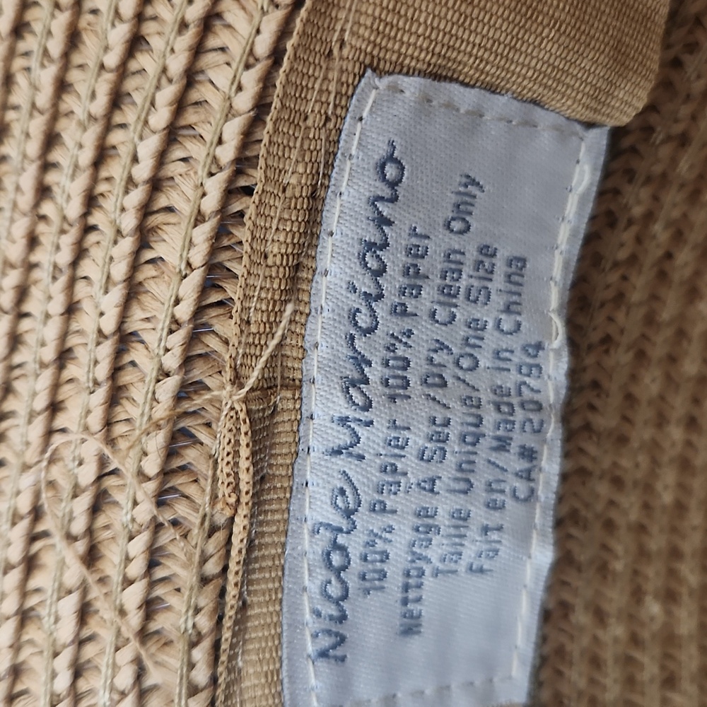 NWT - ELEGANT NICOLE MARCIANO UPF 50+ TAN WIDE-BRIMMED HAT W/SILVER BAND - Picture 6 of 7
